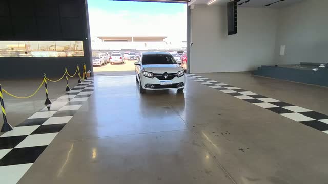 Renault Logan Expression 1.0 16V 2014